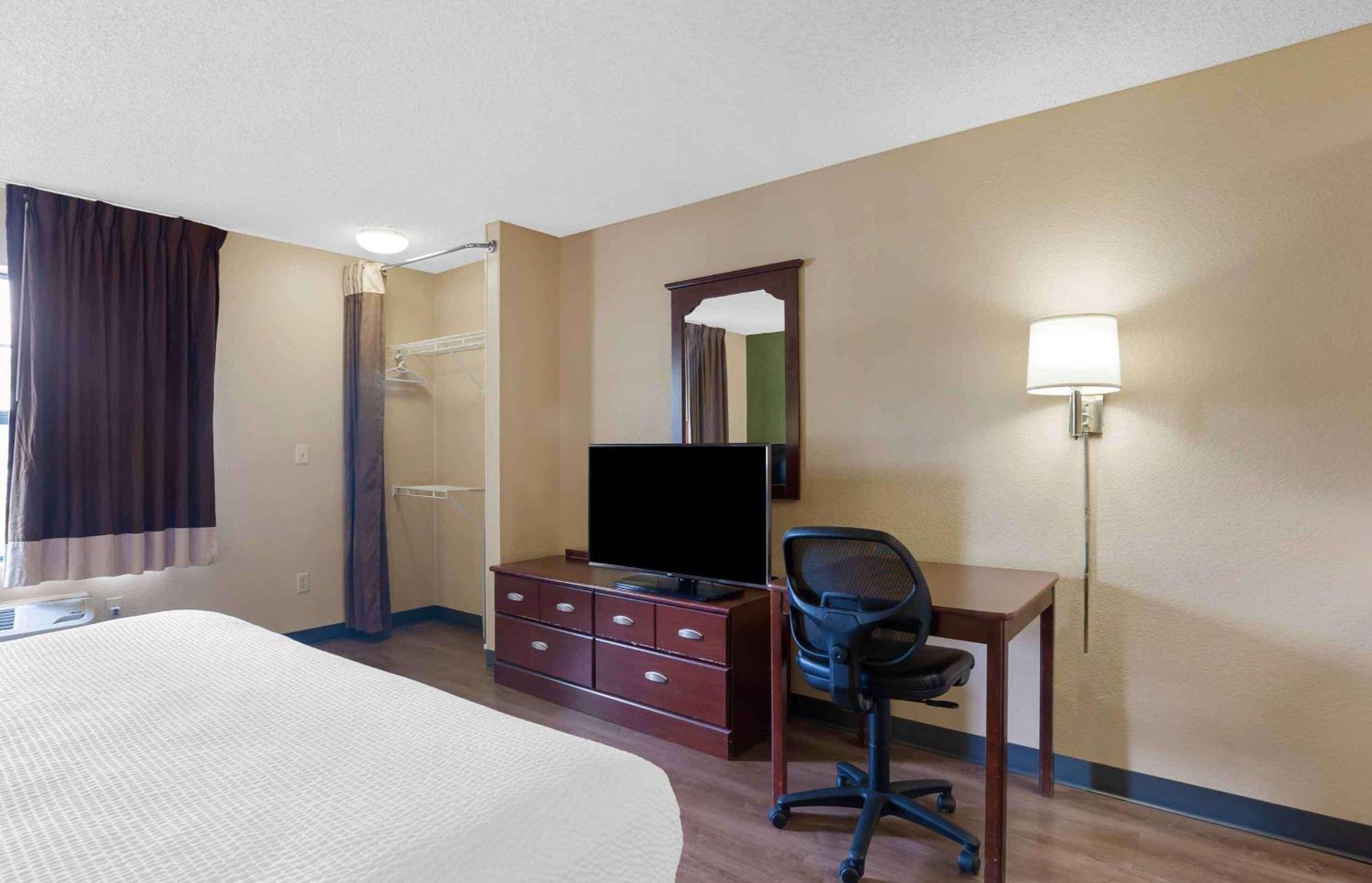 เอ็กซ์เทนด์ สเตย์ อเมริกา ออร์แลนโด คอนเวนชั่นเซ็นเตอร์ 6443 เวสต์วูด Hotel Williamsburg ภายนอก รูปภาพ