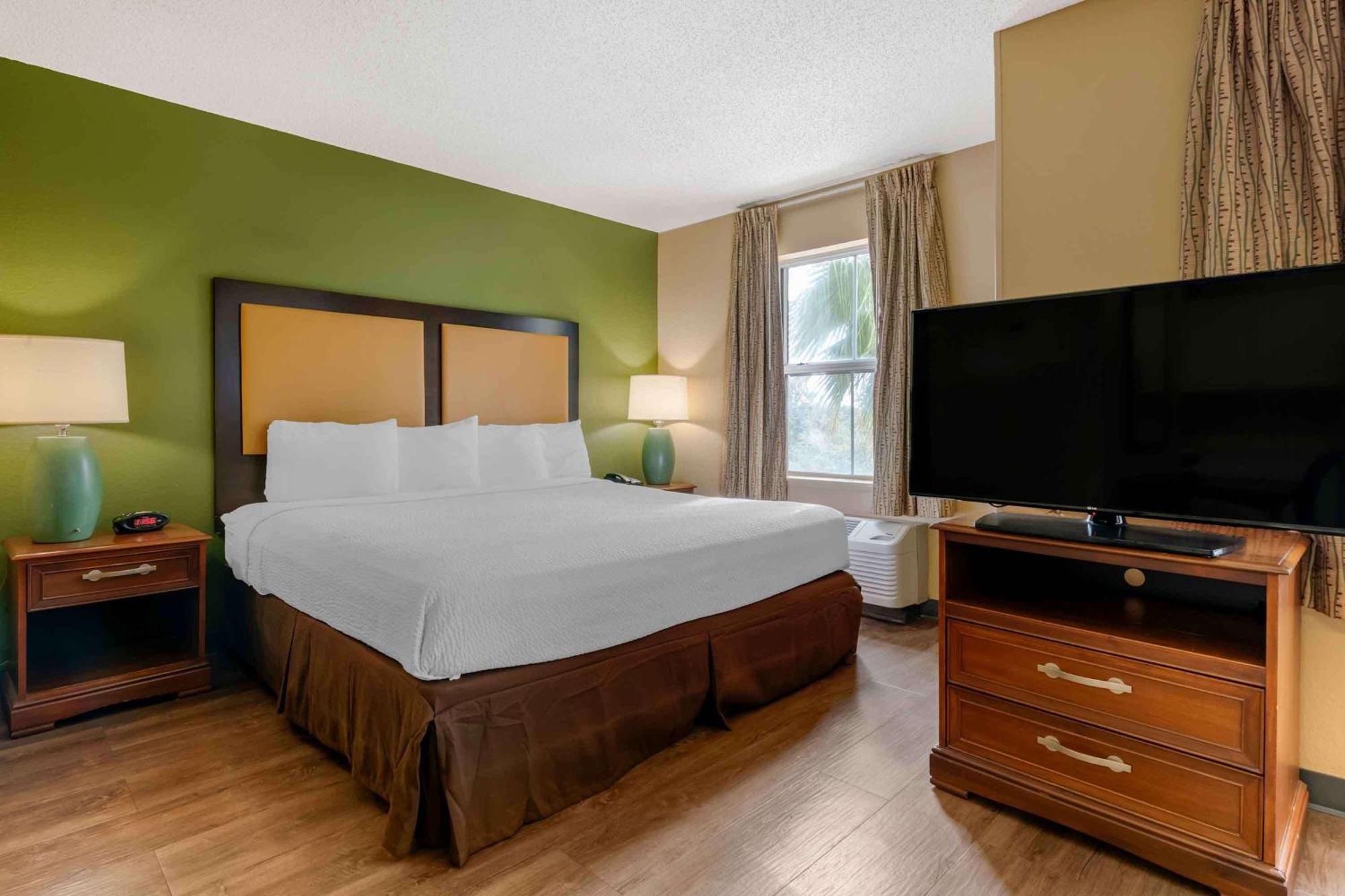 เอ็กซ์เทนด์ สเตย์ อเมริกา ออร์แลนโด คอนเวนชั่นเซ็นเตอร์ 6443 เวสต์วูด Hotel Williamsburg ภายนอก รูปภาพ