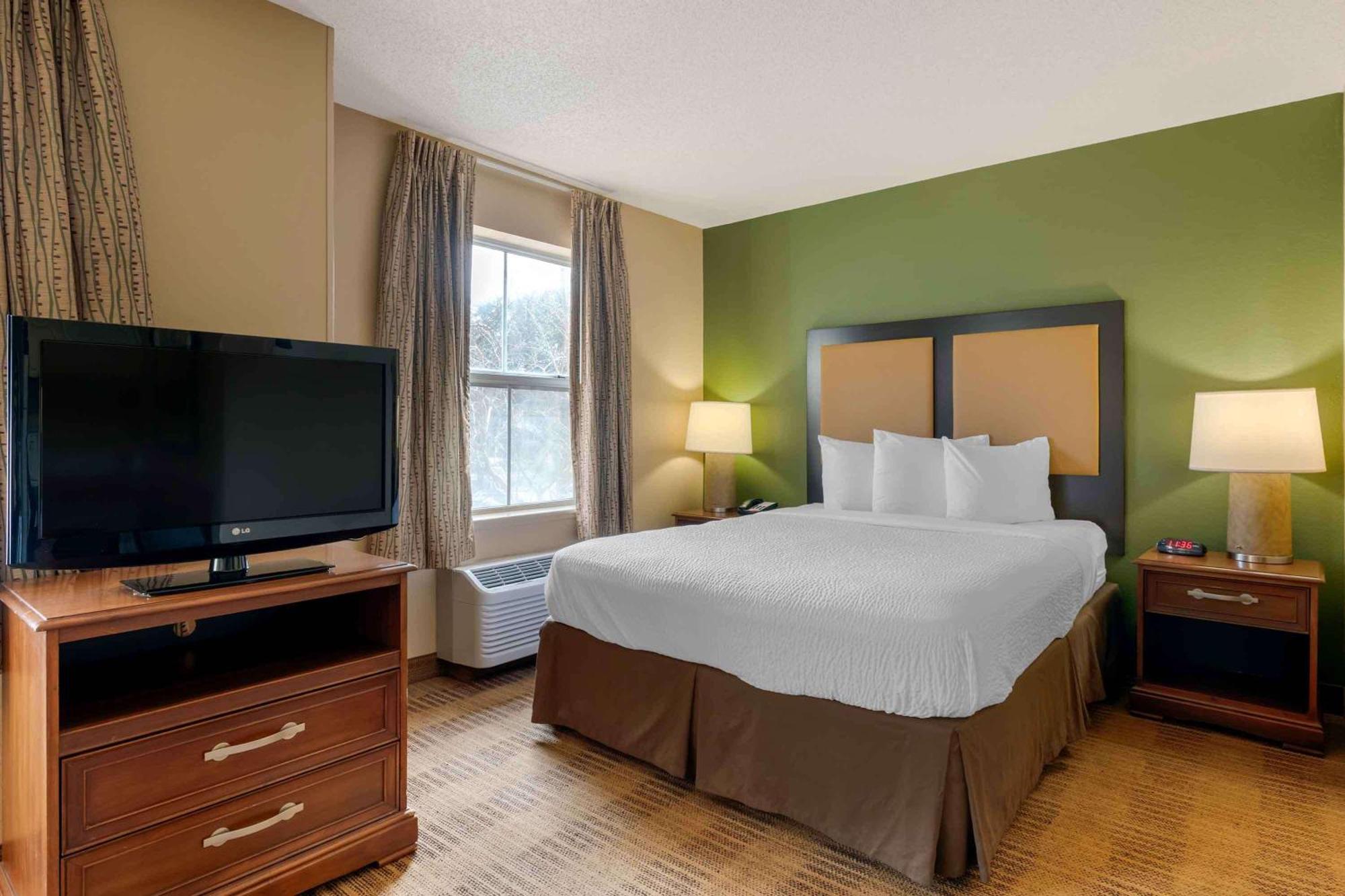 เอ็กซ์เทนด์ สเตย์ อเมริกา ออร์แลนโด คอนเวนชั่นเซ็นเตอร์ 6443 เวสต์วูด Hotel Williamsburg ภายนอก รูปภาพ
