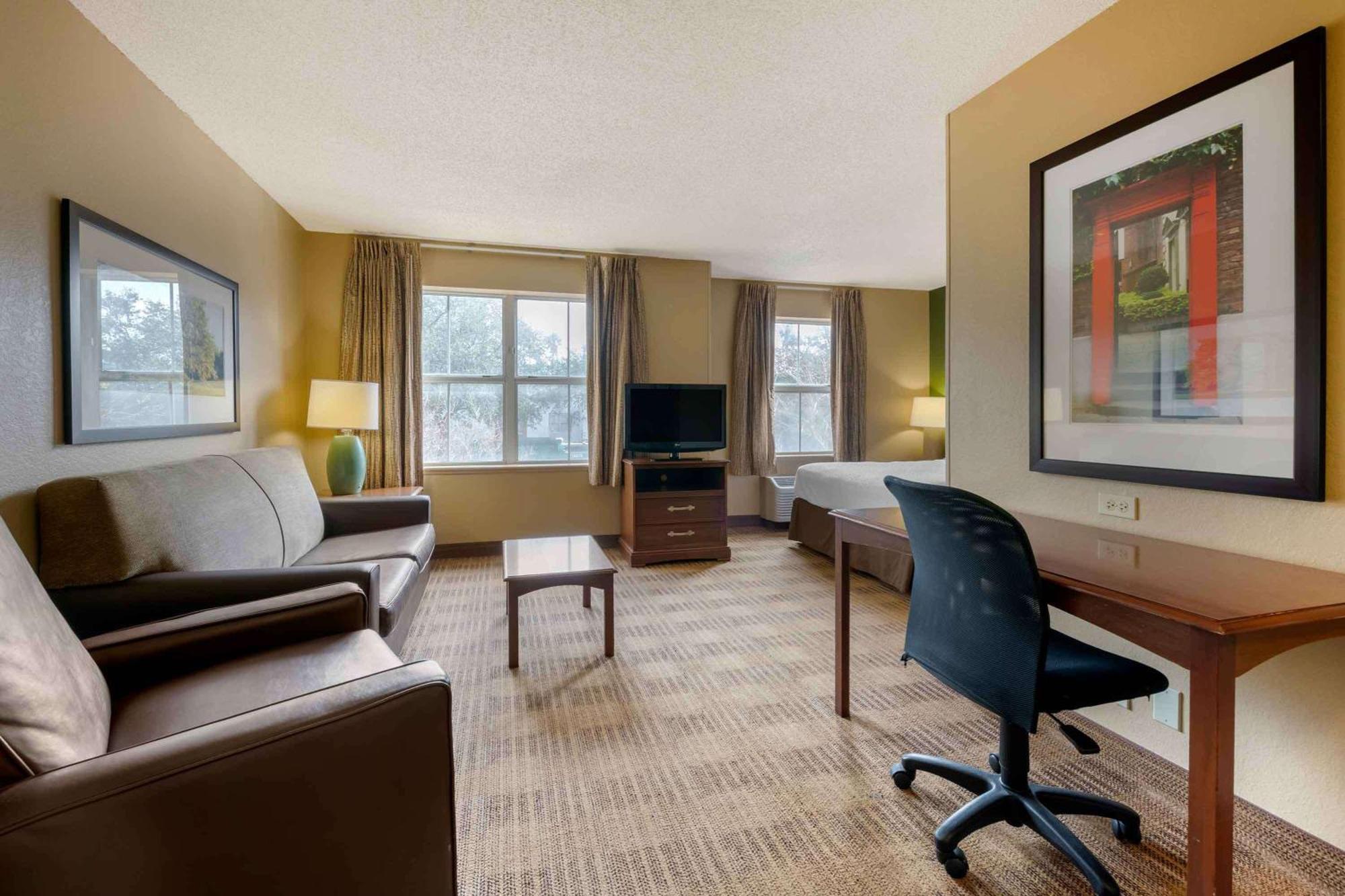 เอ็กซ์เทนด์ สเตย์ อเมริกา ออร์แลนโด คอนเวนชั่นเซ็นเตอร์ 6443 เวสต์วูด Hotel Williamsburg ภายนอก รูปภาพ